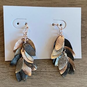 ⚜️🆕Flashy earrings ⚜️